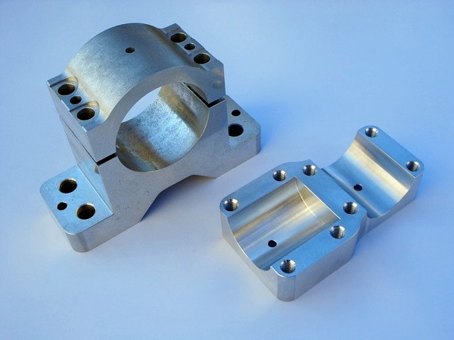 Abra�adeiras Bipartidas